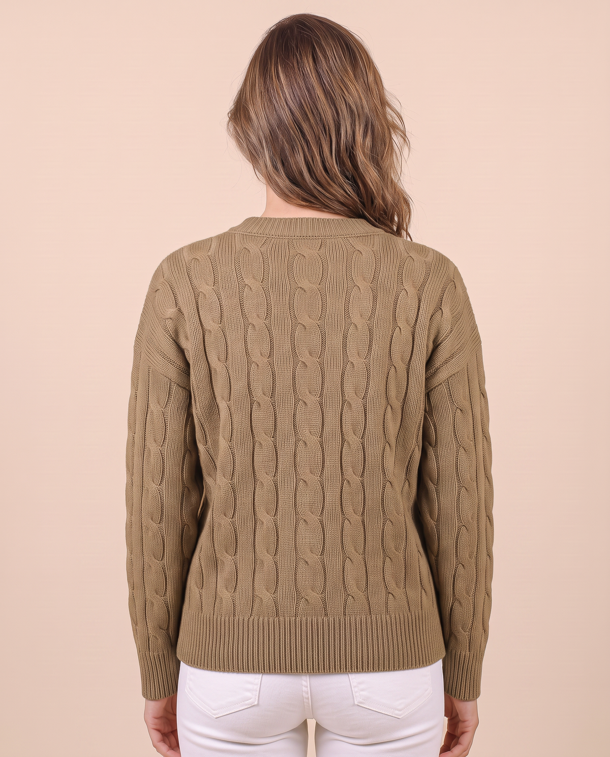 Pull en maille torsadée pour femme à col rond, coloris kaki, vue de dos.