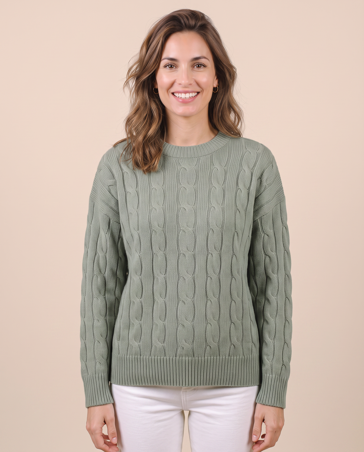 Pull en maille torsadée pour femme VELENTI MODA à col rond, coloris vert, vue de face.
